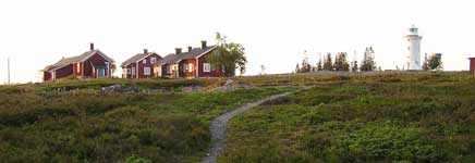 Vandrarhemmet och fyren på Stora Fjäderägg Foto:Ulf Holmgren